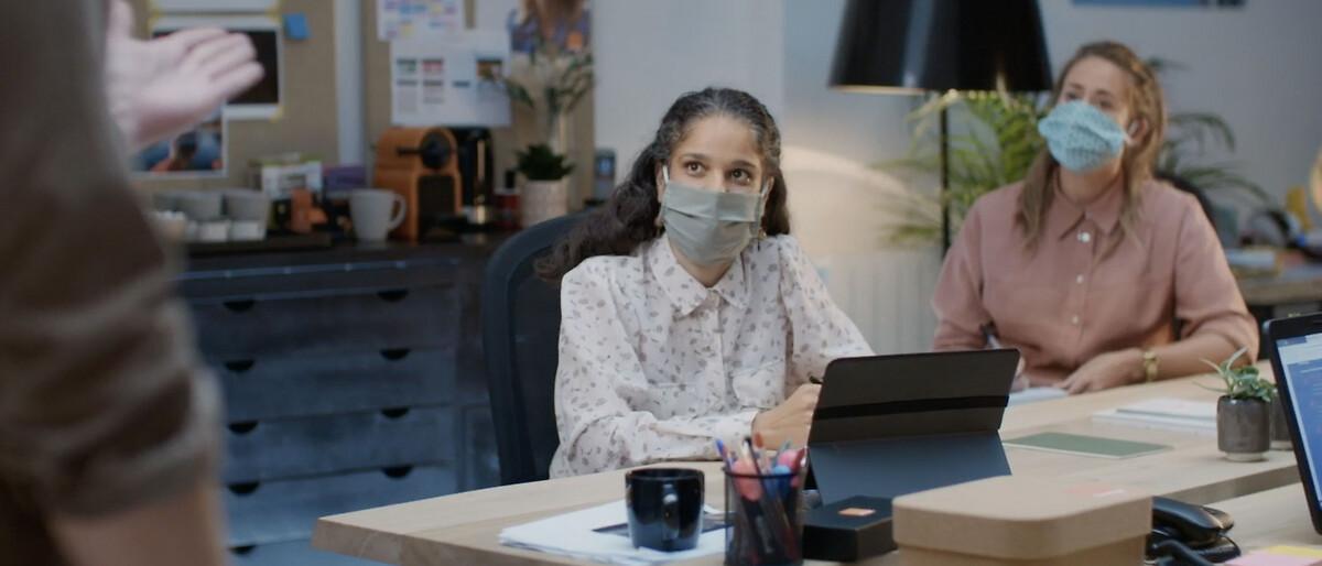 Film Handicap Aves Masques UK